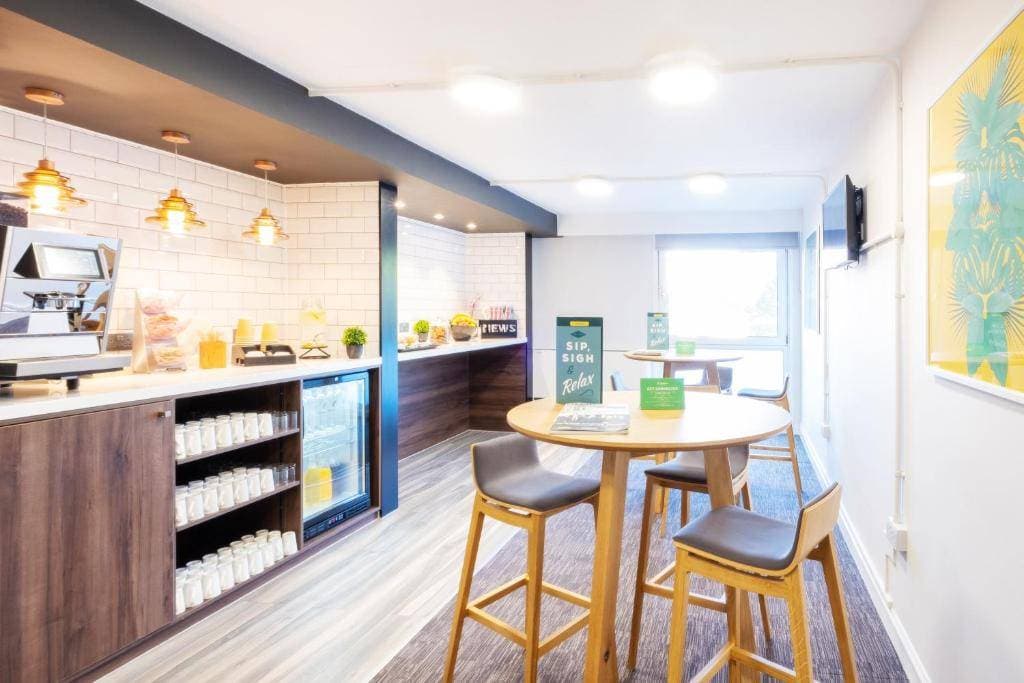Holiday Inn Leicester City by IHG 12