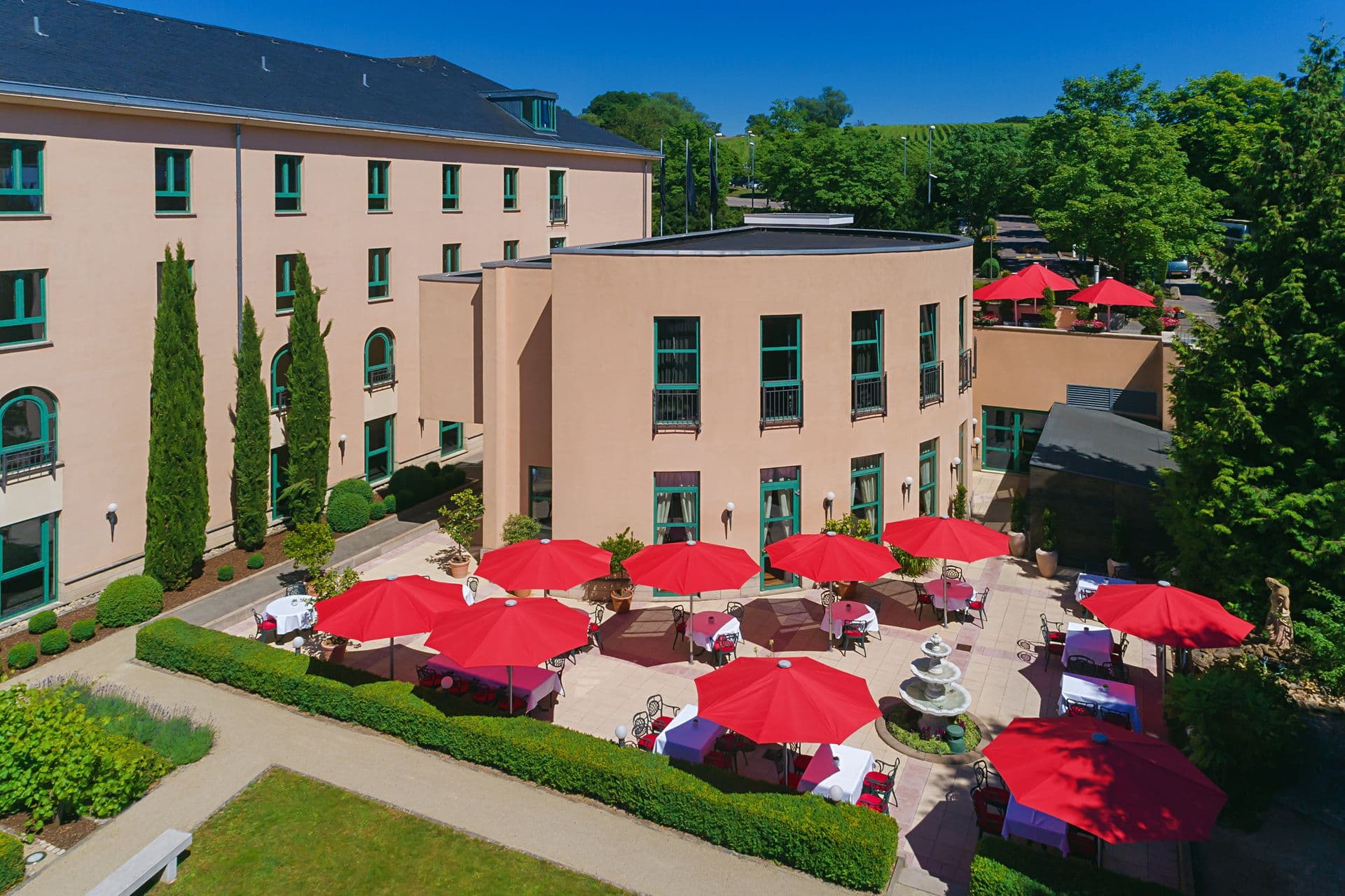 Victor's Residenz-Hotel Schloss Berg 11