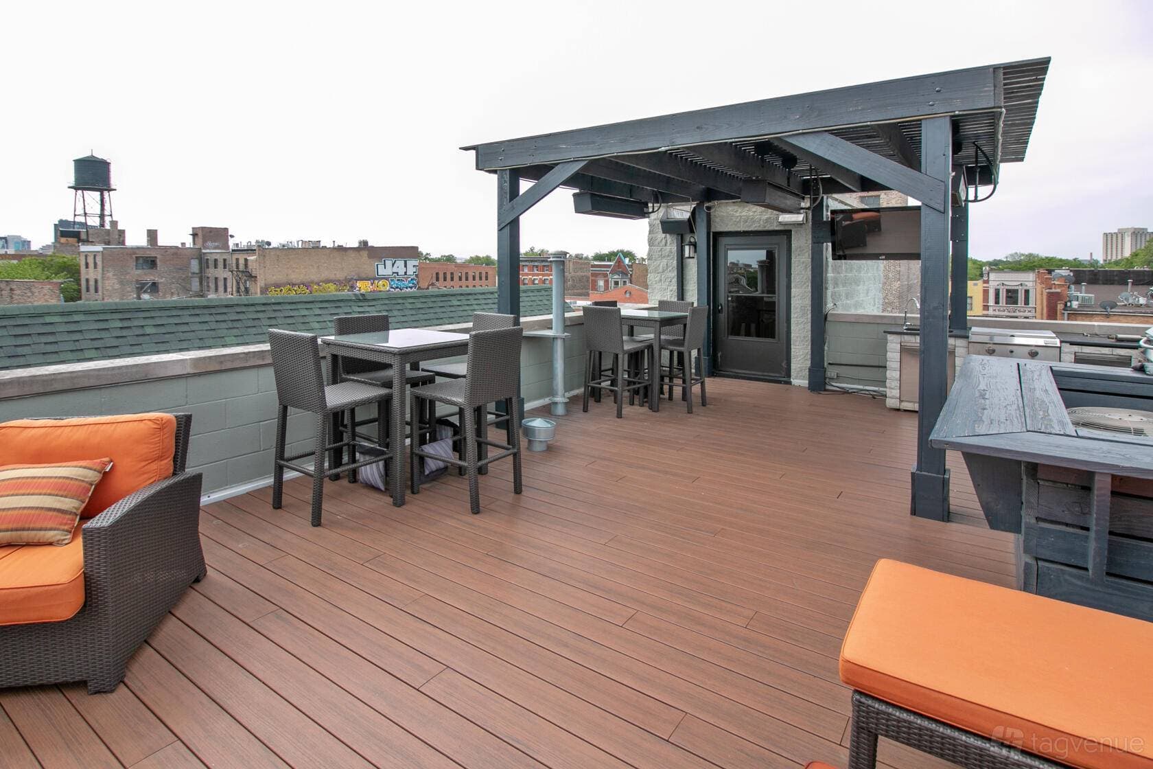 Wicker Park Mansion 22