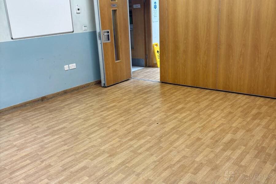 Mansel Road Centre 37