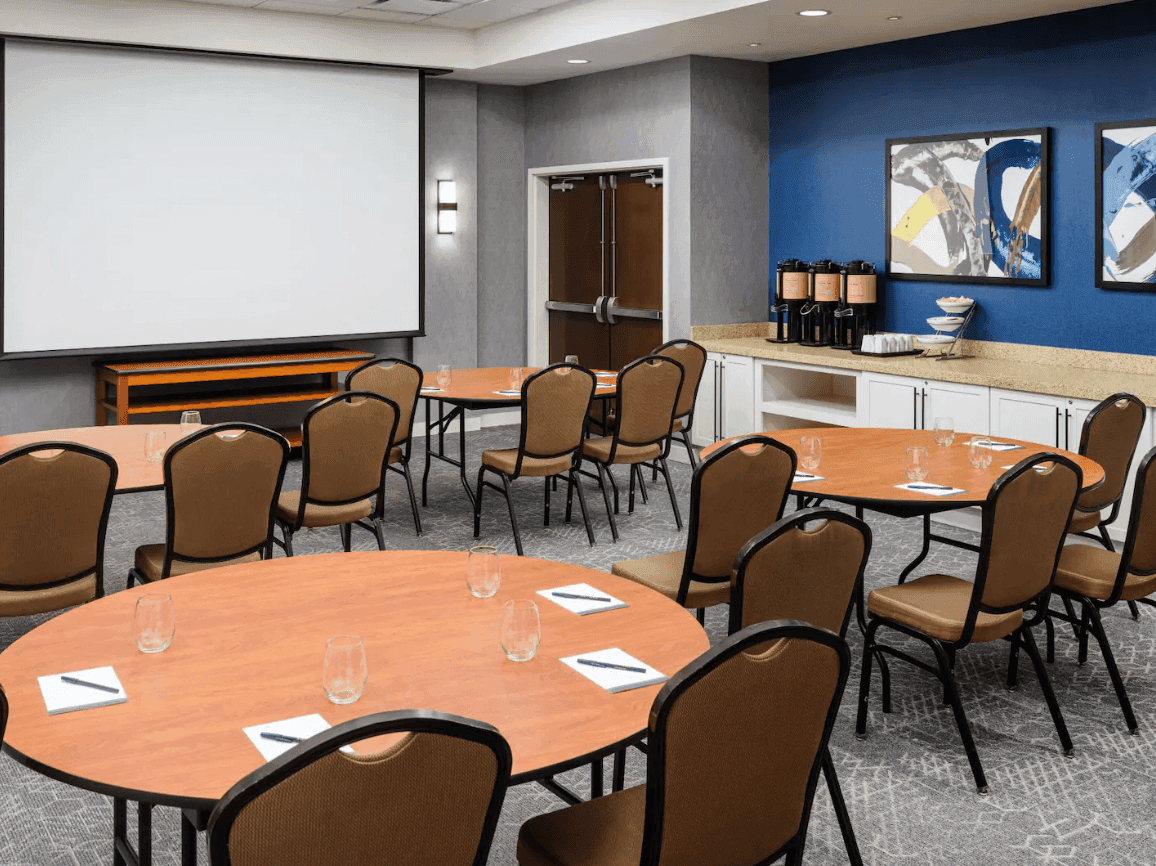 Hyatt Place Austin Downtown 8