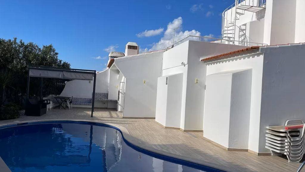 Aveiros Beach House 47