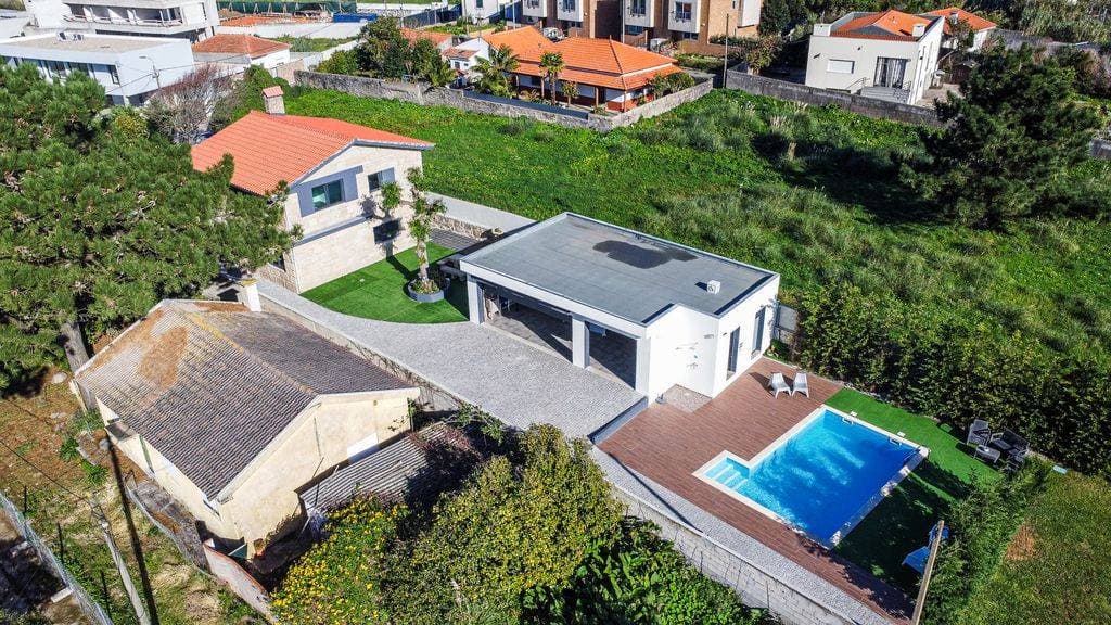 GIL LOVE - Luxurious V5 w/ Pool by LovelyStay 34