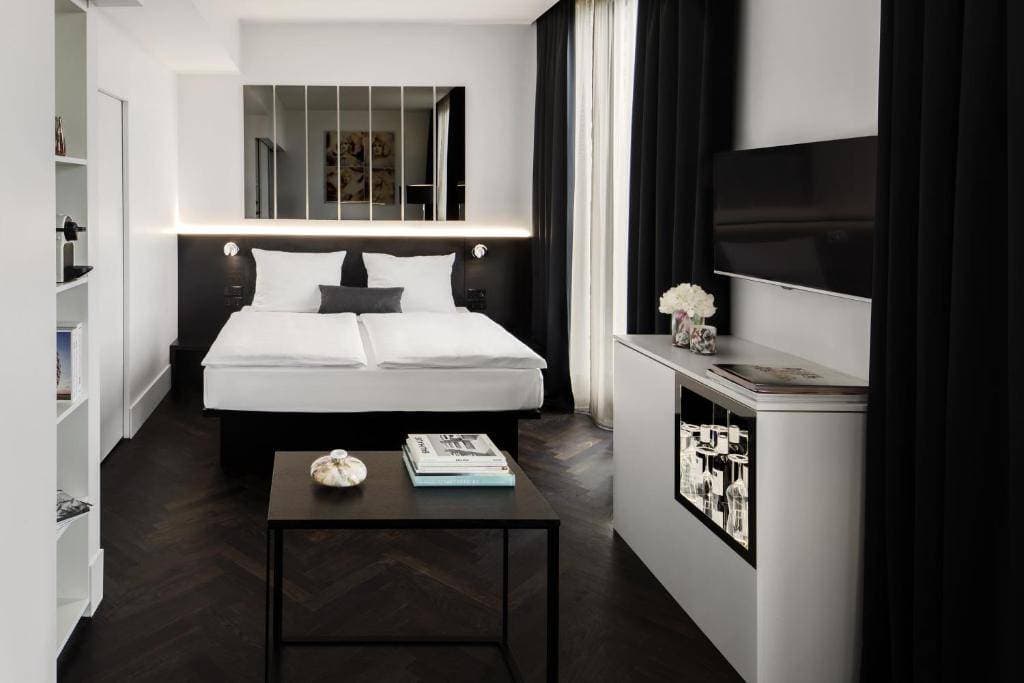 Hotel AMANO Grand Central 21