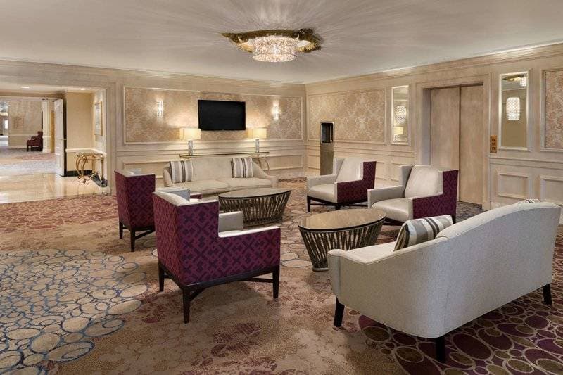 Hilton St. Louis Frontenac 25