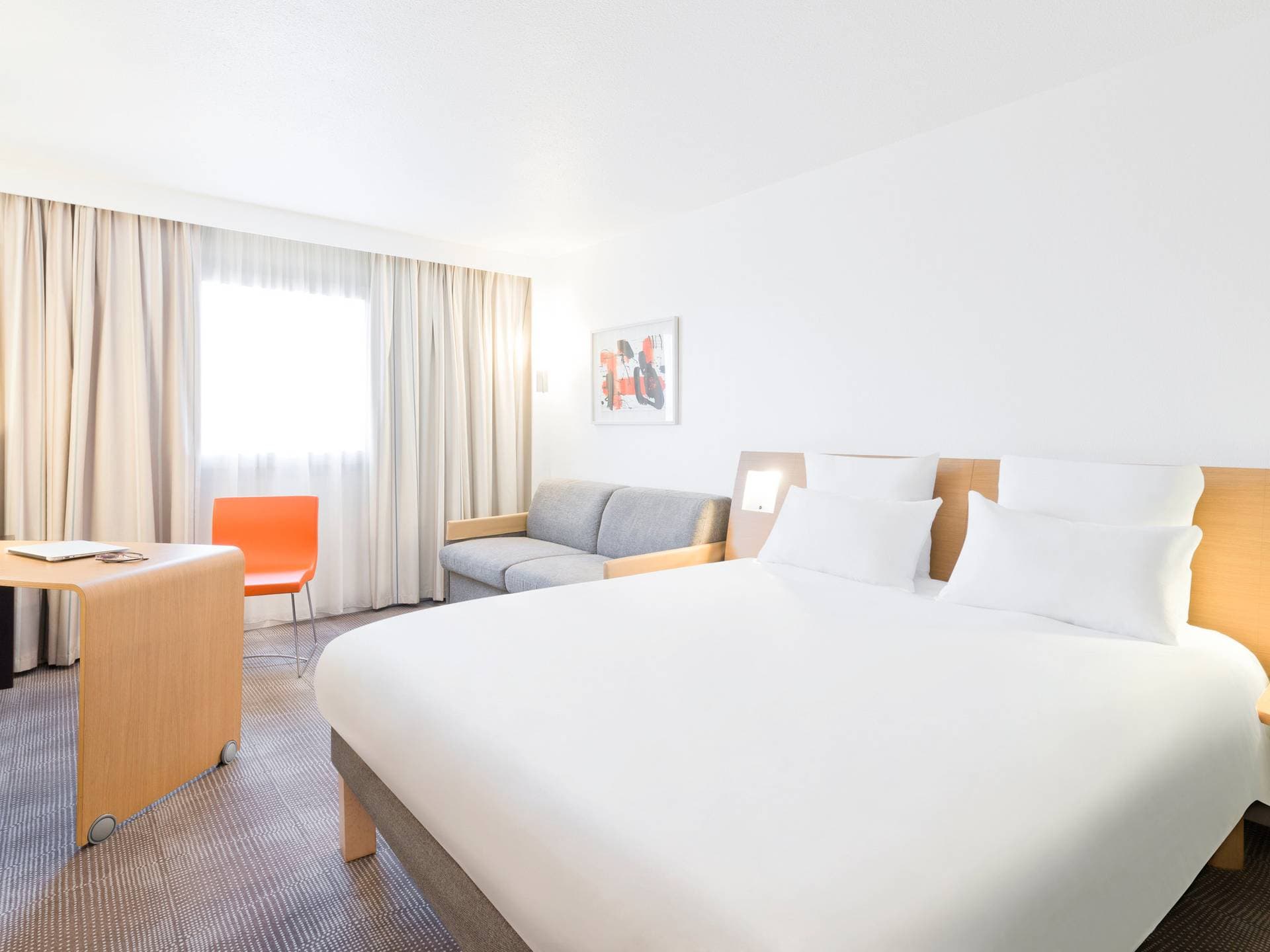 Novotel Pau Pyrénées 24