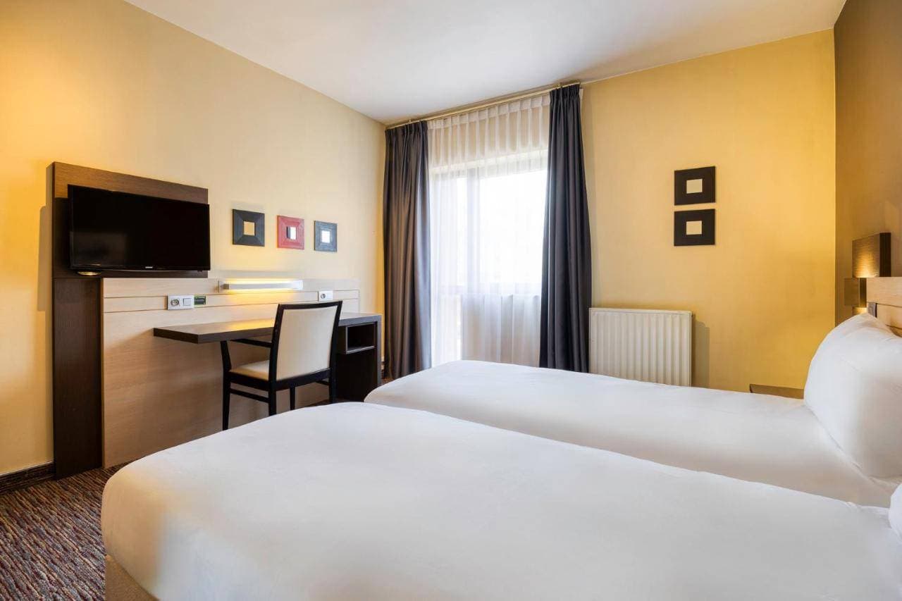B&B HOTEL Mons Centre 11