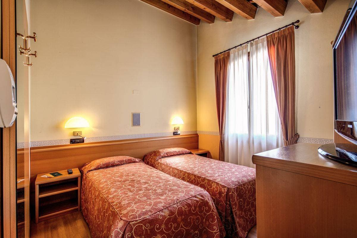 Albergo Residence Roma 7
