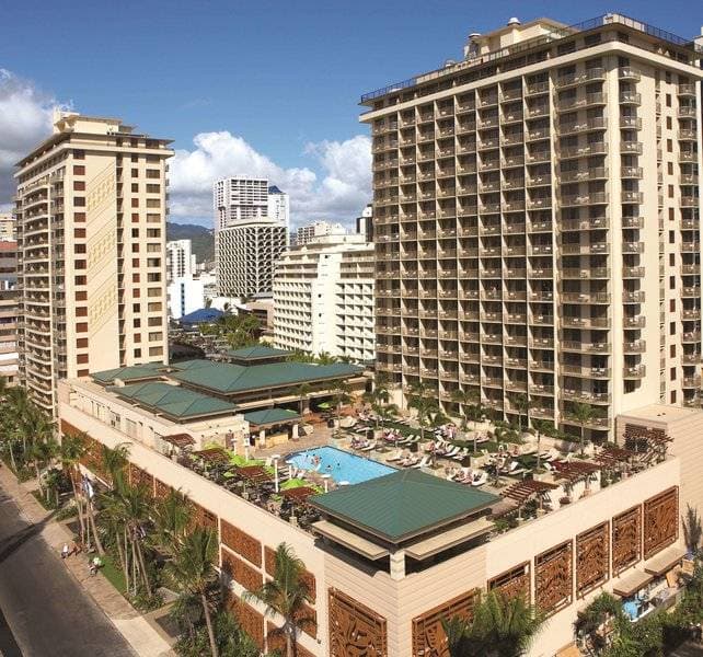 Embassy Suites Waikiki Beach Walk 40