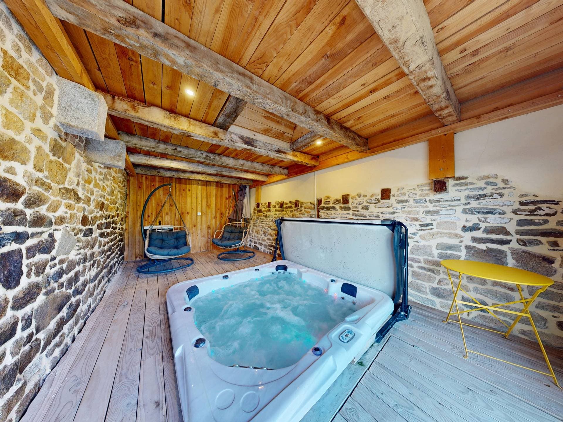 La Clef Decamp - Auberge St Vincent et Diligence 35pers 2 Gîtes : jacuzzi jeux 37