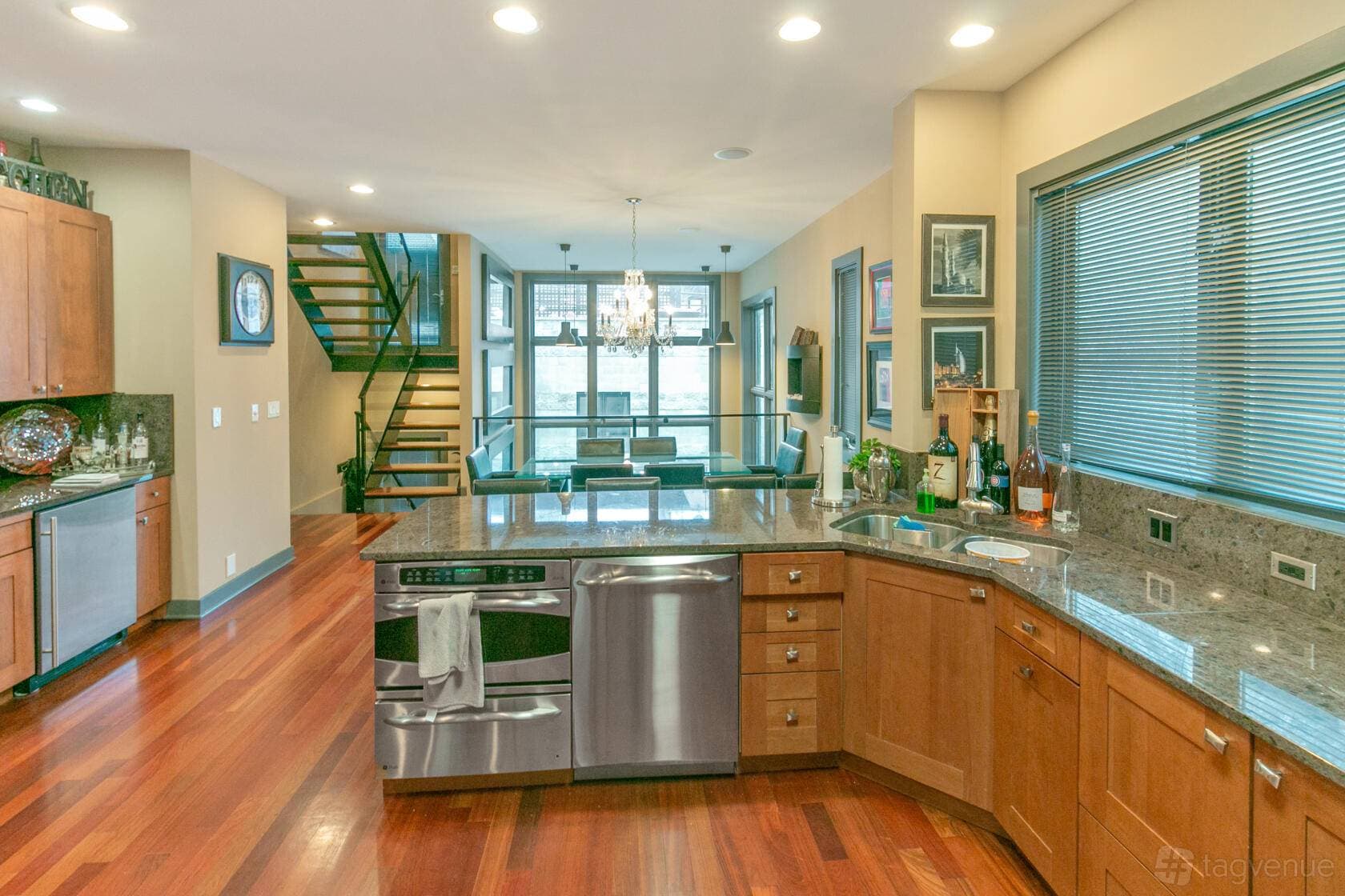 Wicker Park Mansion 17