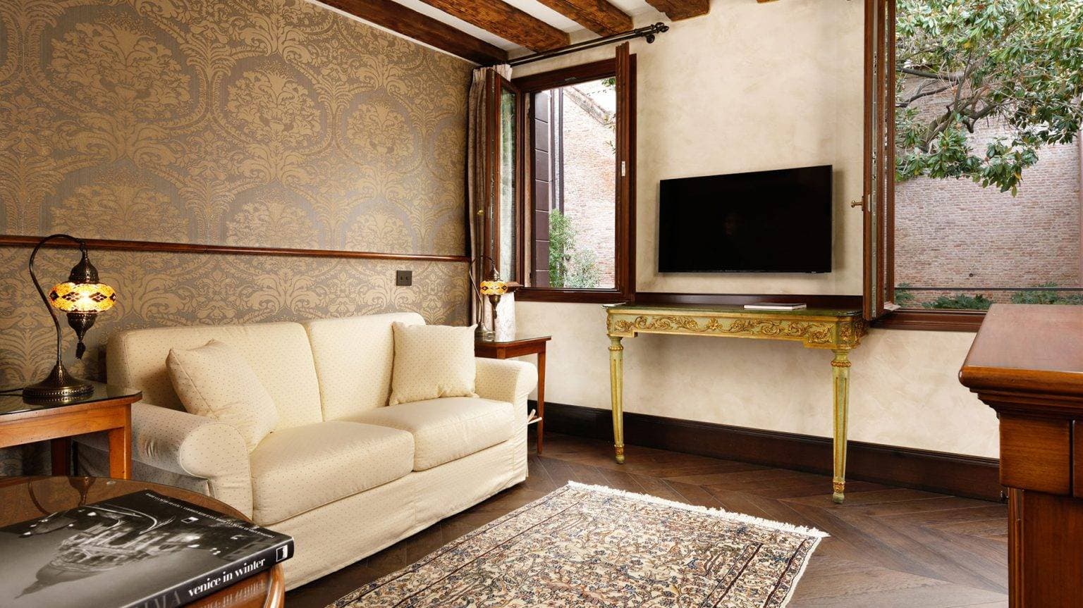 Empress Theodora Apartments 8