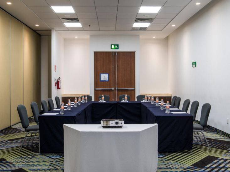 Holiday Inn Express Puebla 8