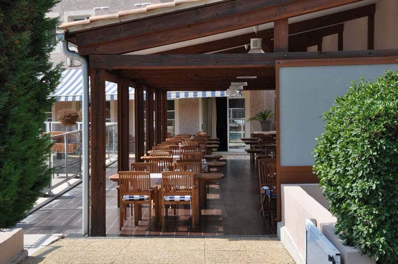 Best Western Marseille Aeroport 15