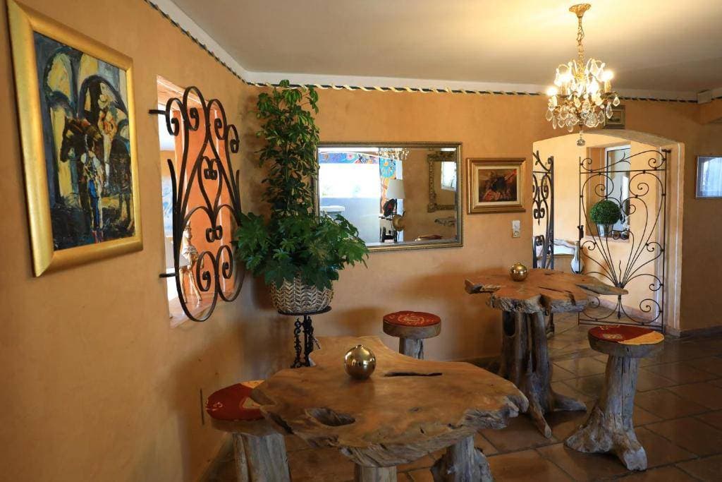 Hôtel La Tramontane 9