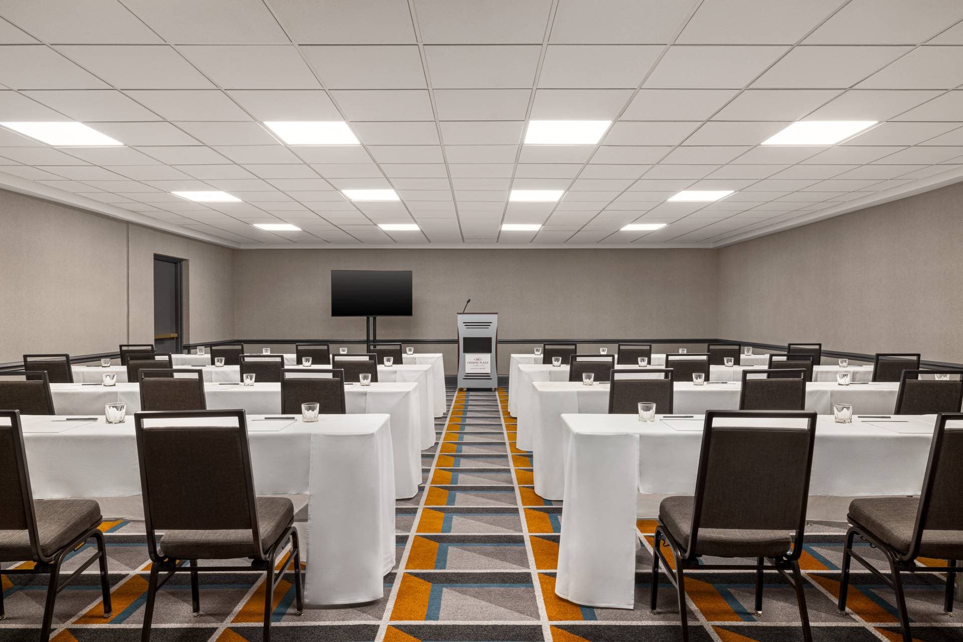 Crowne Plaza Louisville Airport Expo Ctr 8