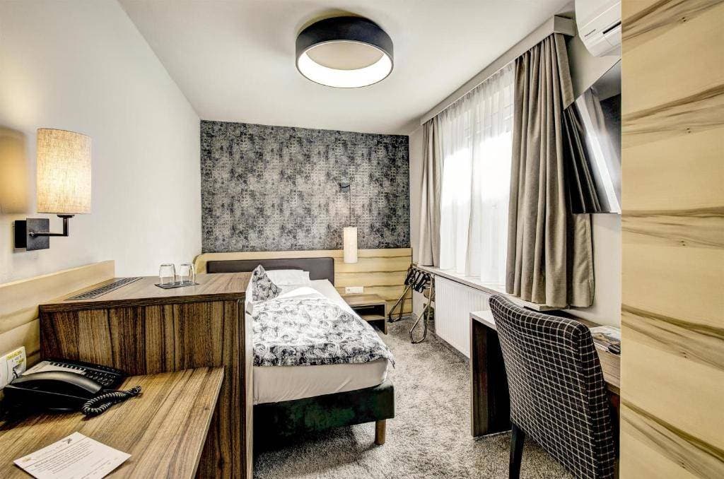 Goldener Adler Hotel & Restaurant 17
