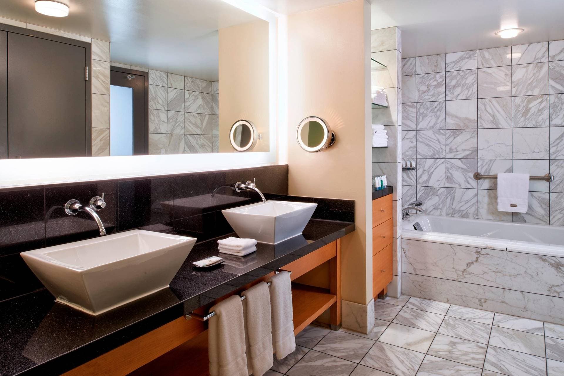 The Westin Detroit Metropolitan Airport 8