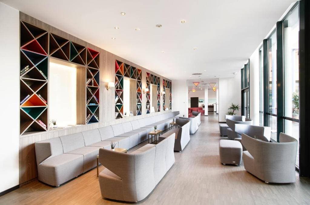 Trans World Hotel Donauwelle 14