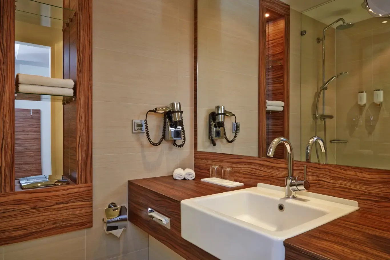 H+ Hotel Lübeck 25