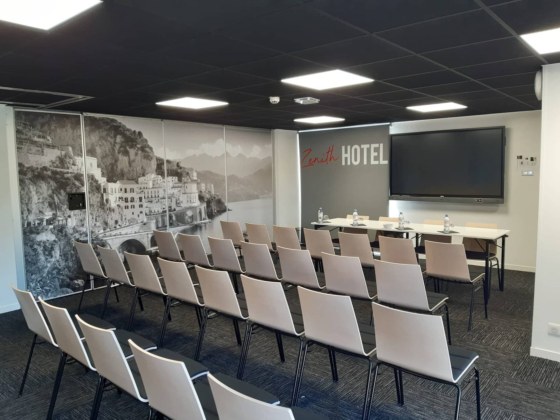 Zenith Hotel Caen 1