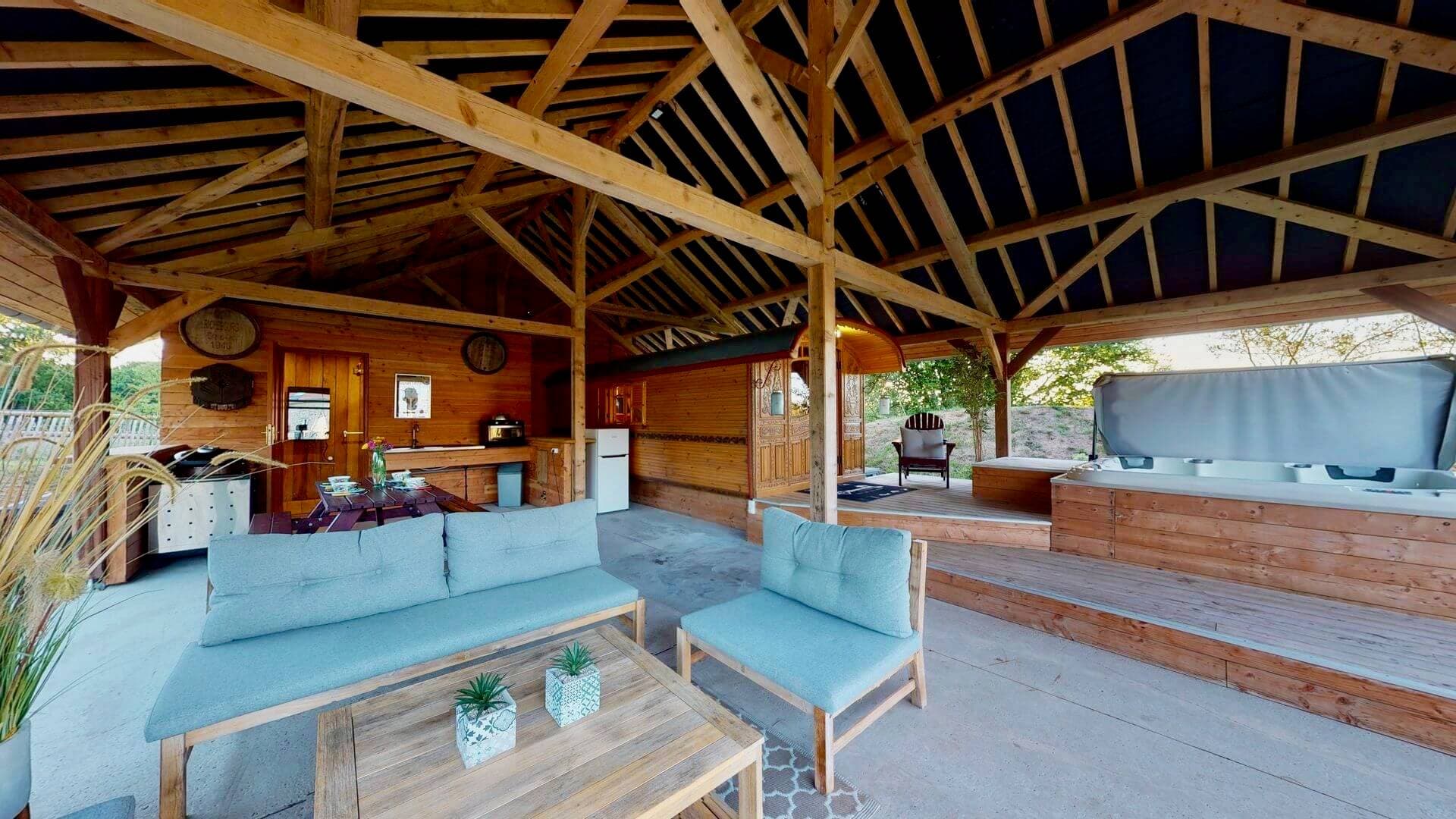 La Clef Decamp - Chaignonnières Roulotte 19 pers 2 Gîtes : jacuzzi 15 min mer 5