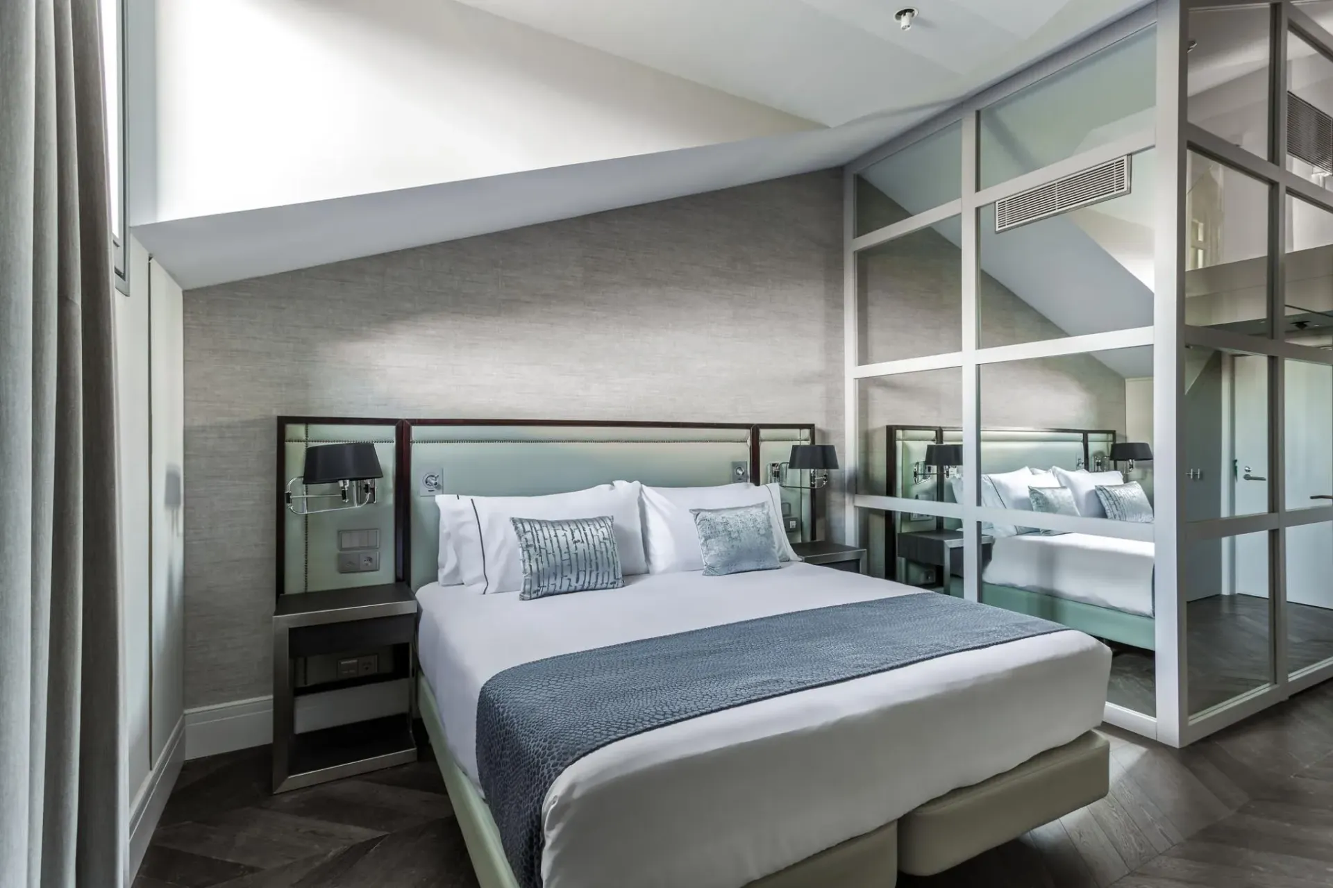 Room Mate Collection Gorka 22