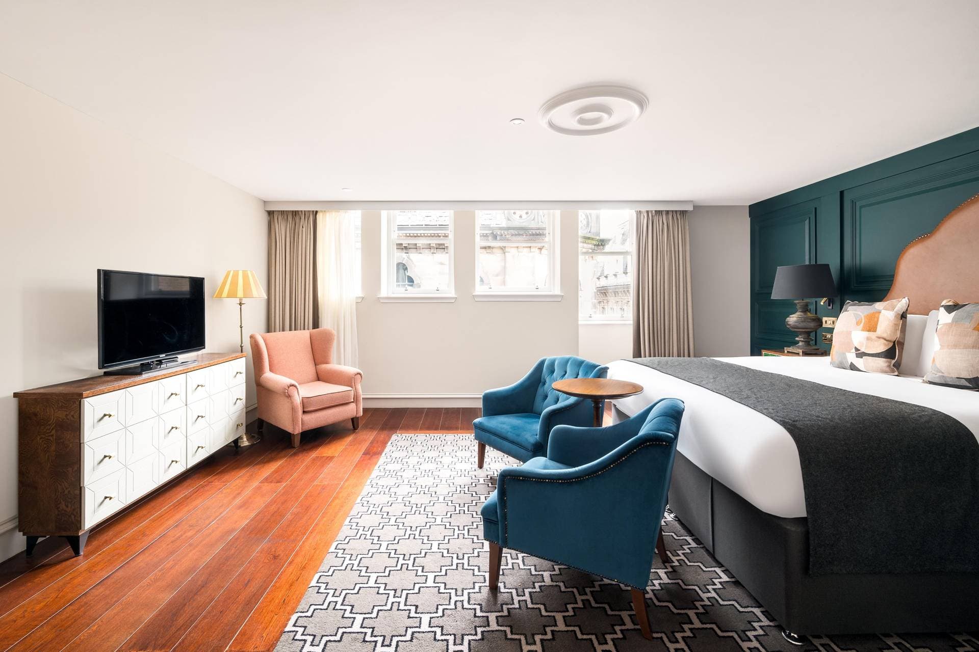 Hotel Indigo Edinburgh - Princes Street 6