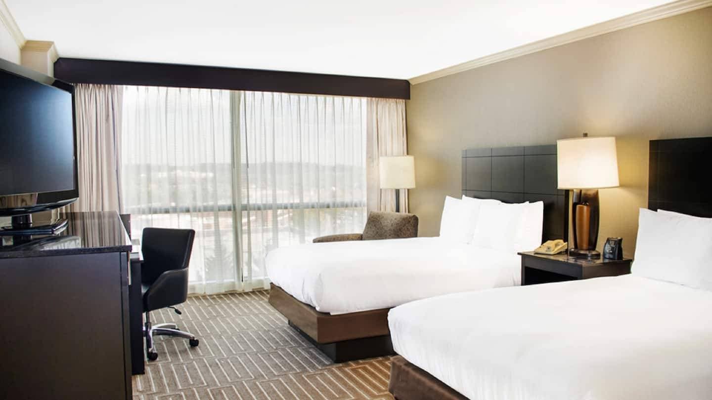 Hilton Charlotte University Place 43