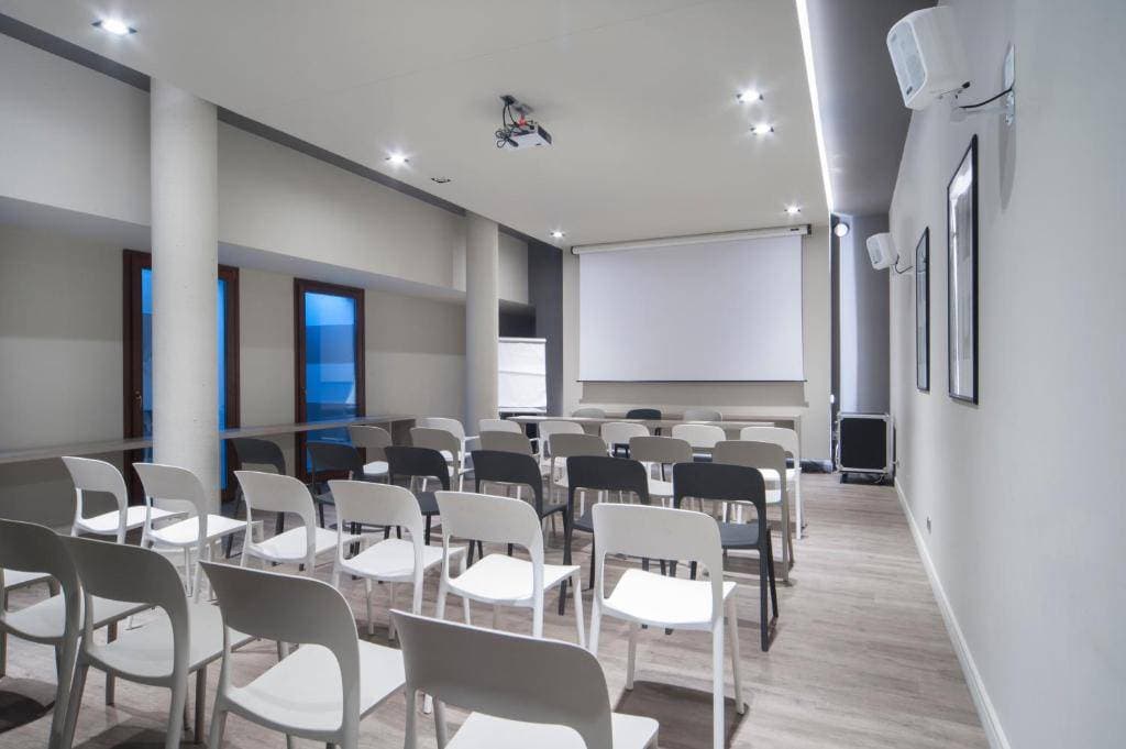 SeePort Hotel 9