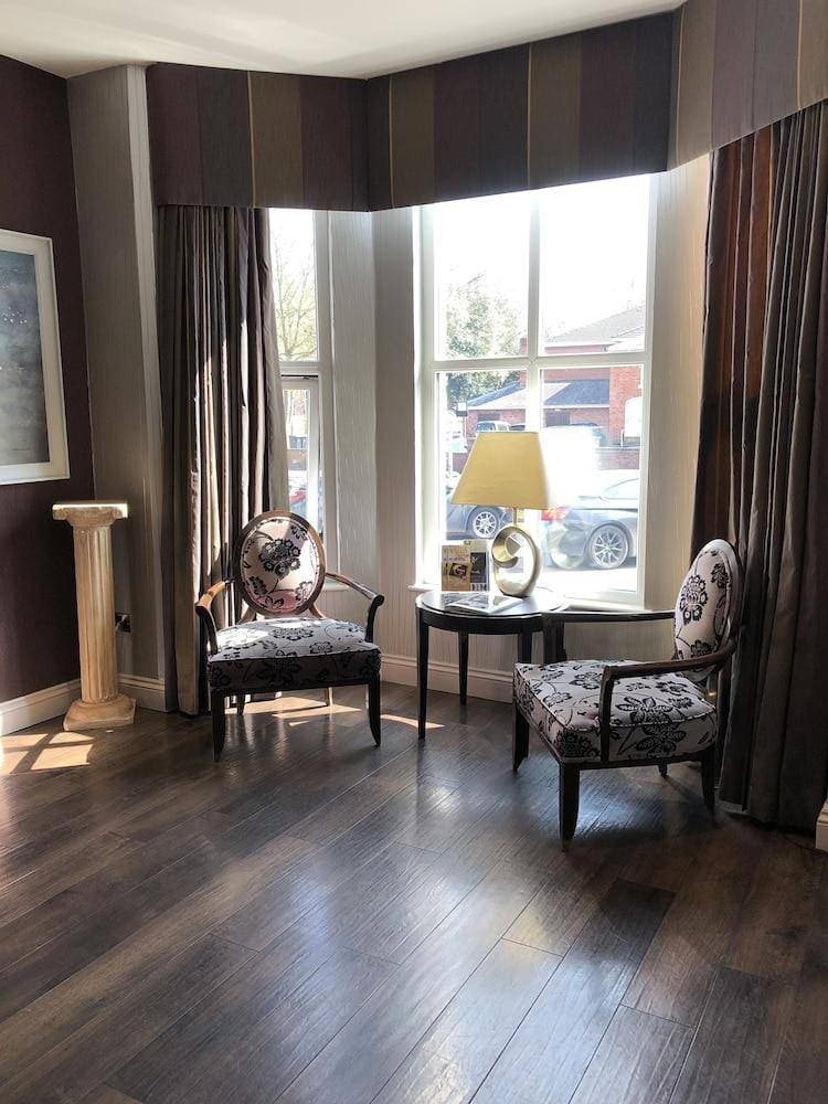 Eaton Hotel Birmingham 6