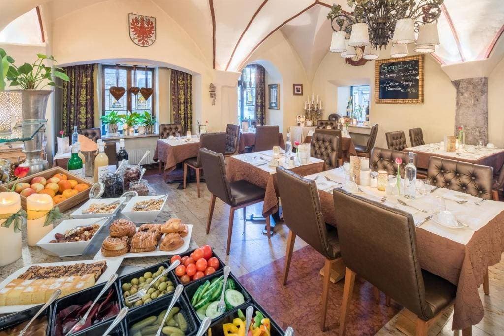 Goldener Adler Hotel & Restaurant 28