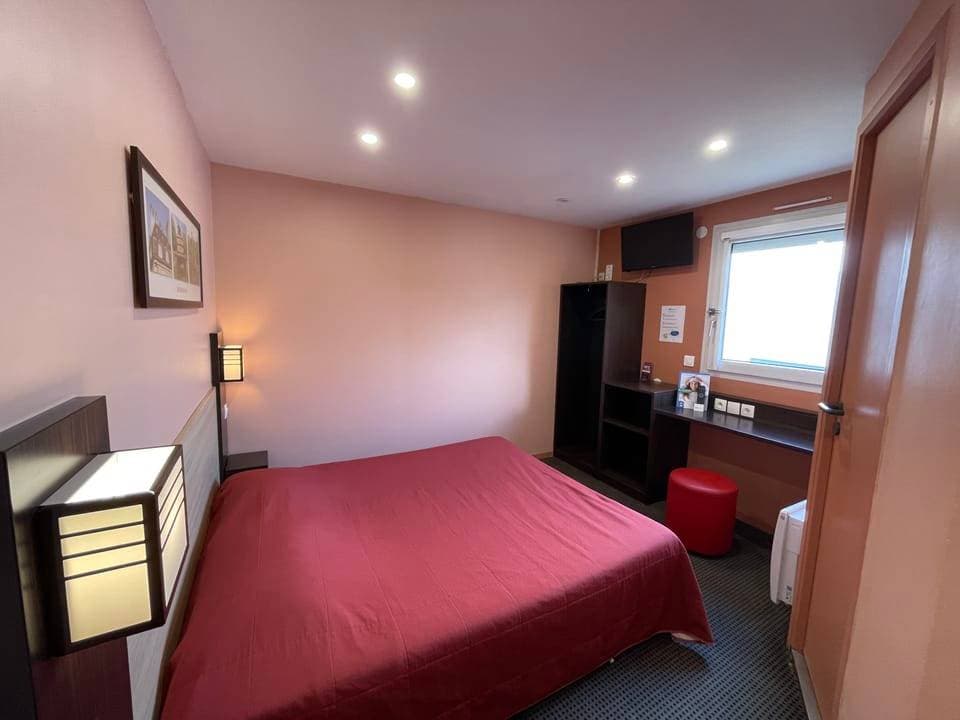 Brit Hotel Essentiel Saint-Quentin 4