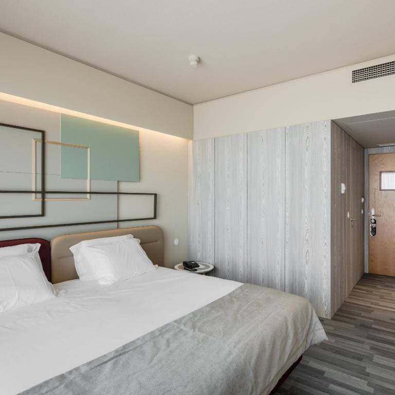 Axis Ofir Beach Resort Hotel 20