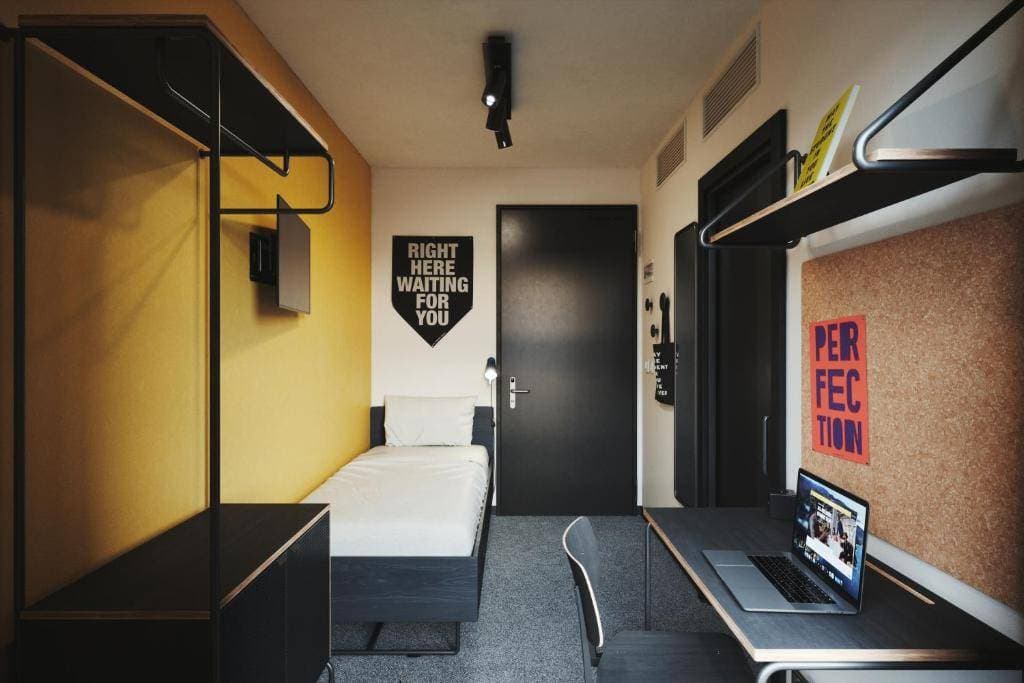The Social Hub Madrid 25