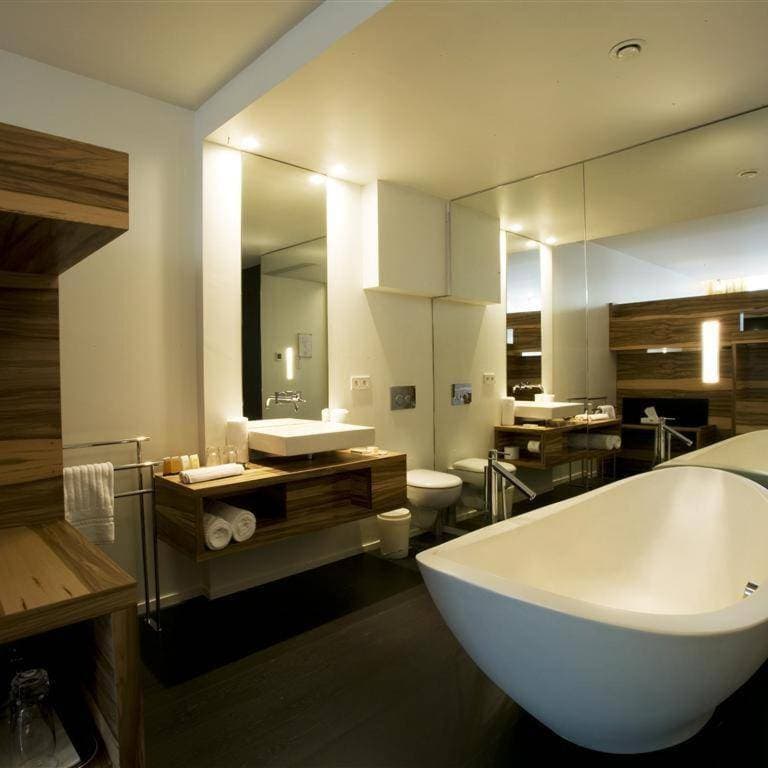D-Hotel 12
