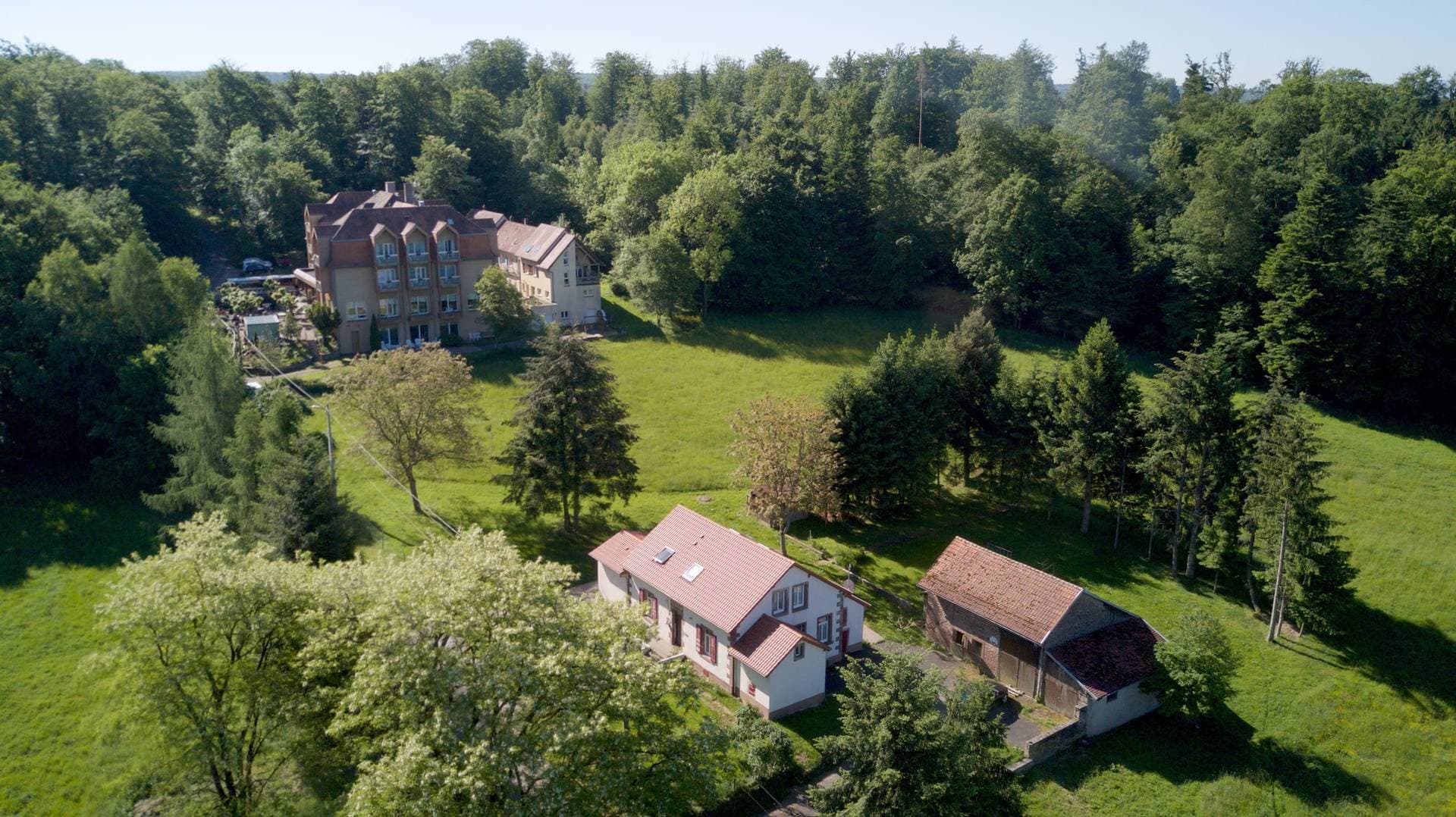 Logis Hôtel Restaurant Spa Notre Dame de Bonne Fontaine 1