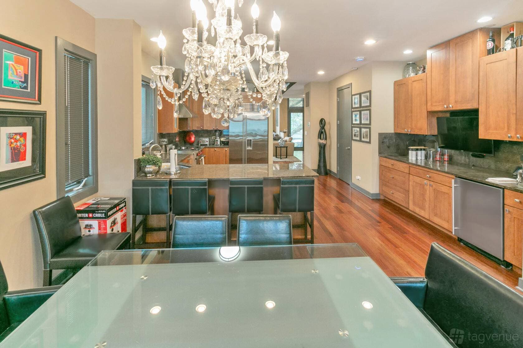 Wicker Park Mansion 14