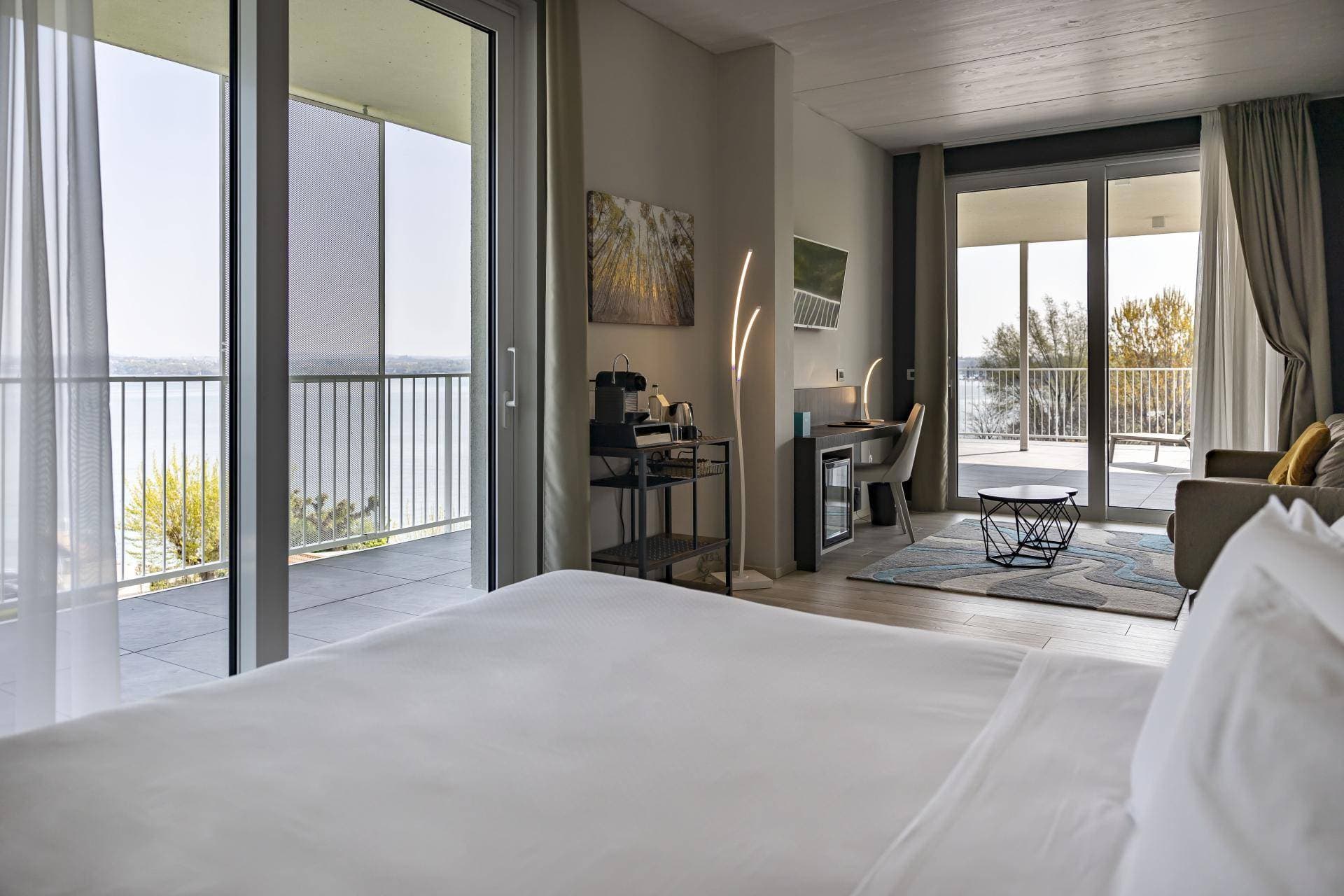 Vision Hotel 2