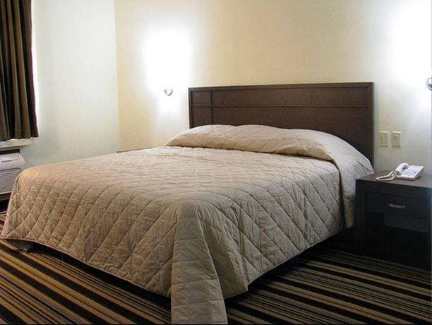 Hotel Alameda Express 12