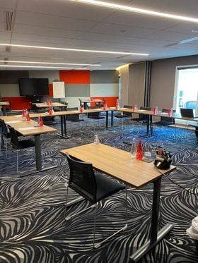 Salle plénière en U 