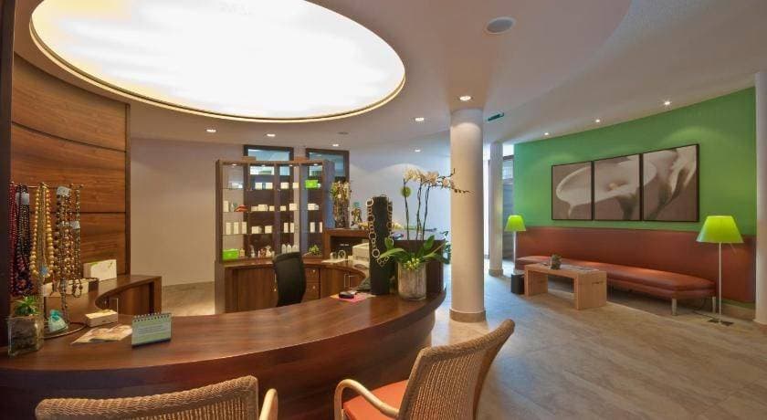 Hotel Enzian - Adults Only 2