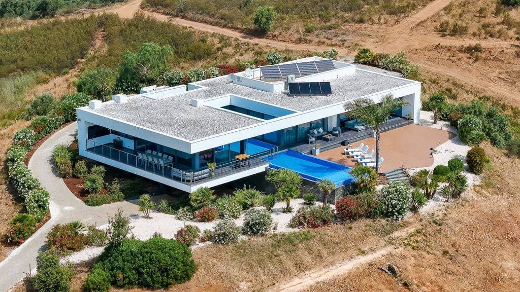 Villa Sernadinha 79