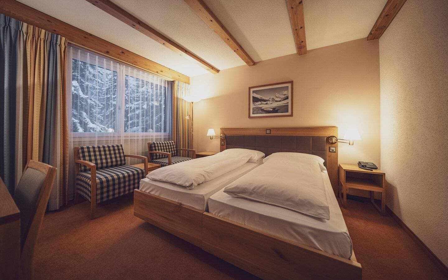 Mountain Plaza Hotel 9