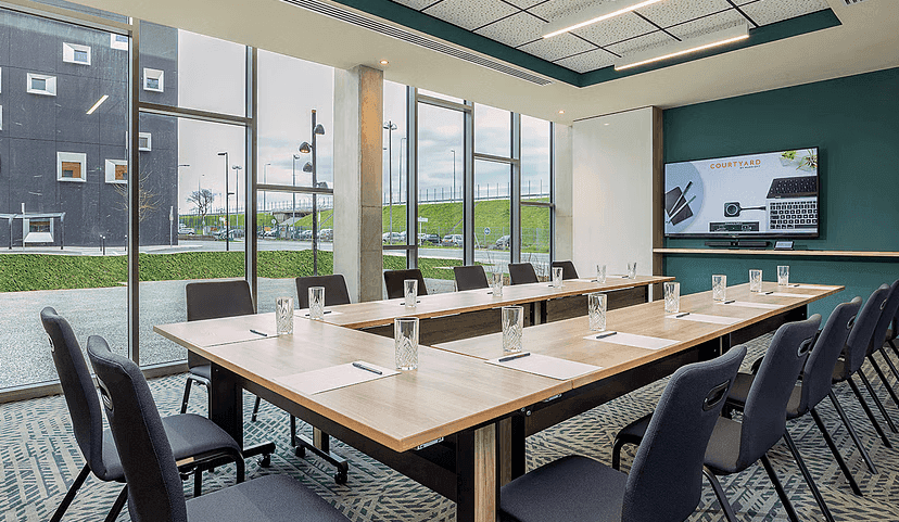 Courtyard By Marriott Central Airport Paris CDG 17