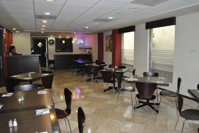 Hotel Alameda Express 14