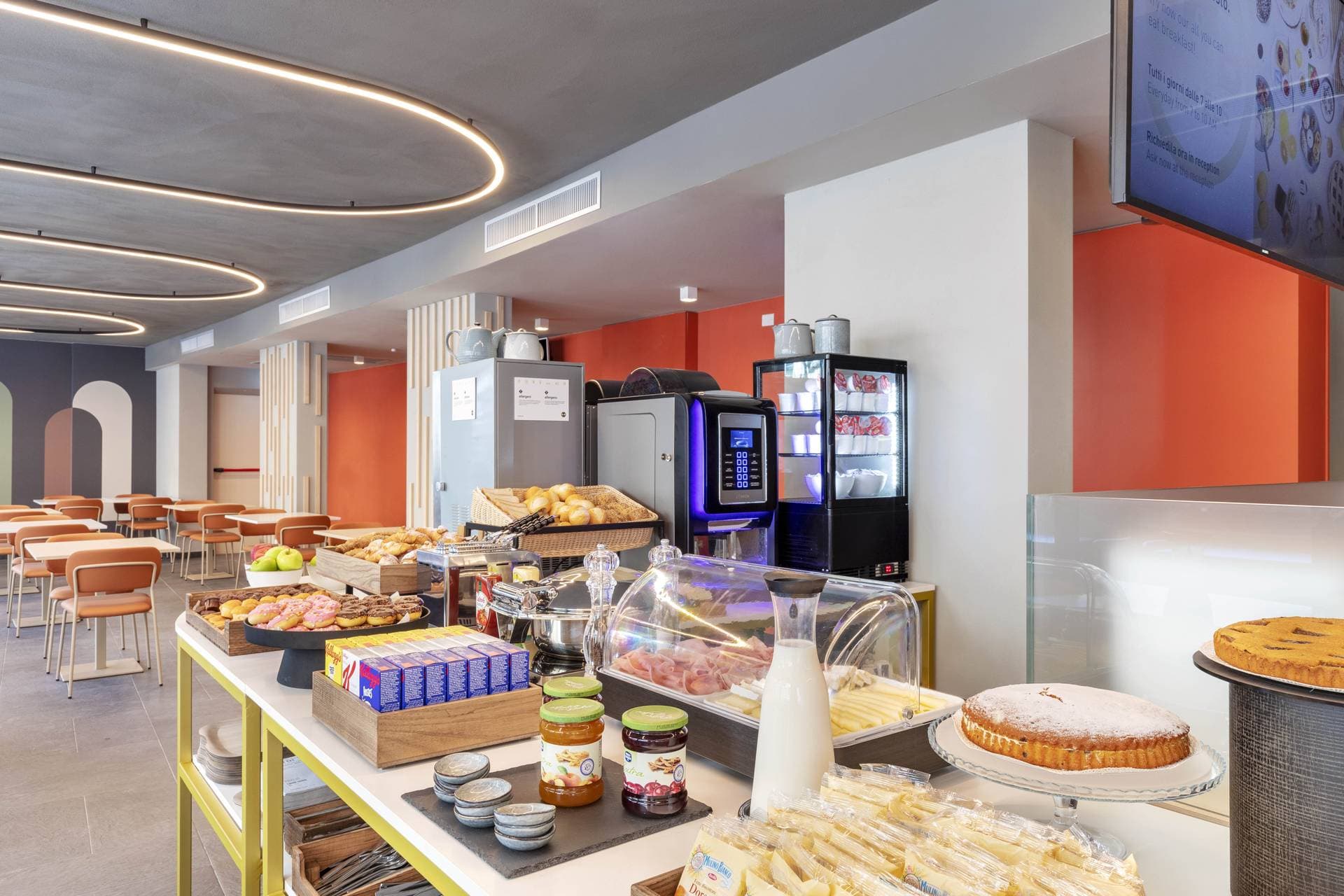 B&B HOTEL Genova City Center 5