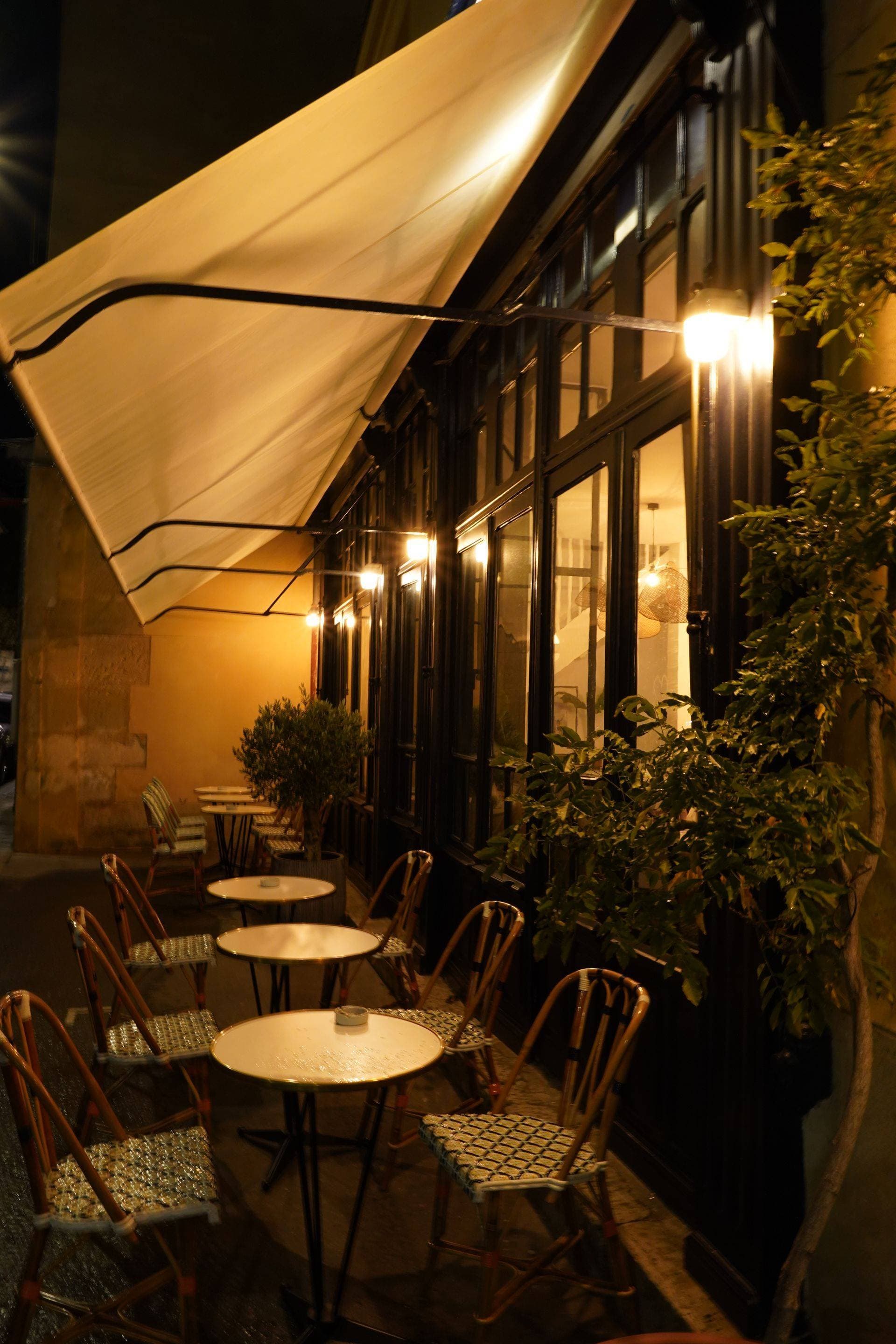 Vous Restaurant 8