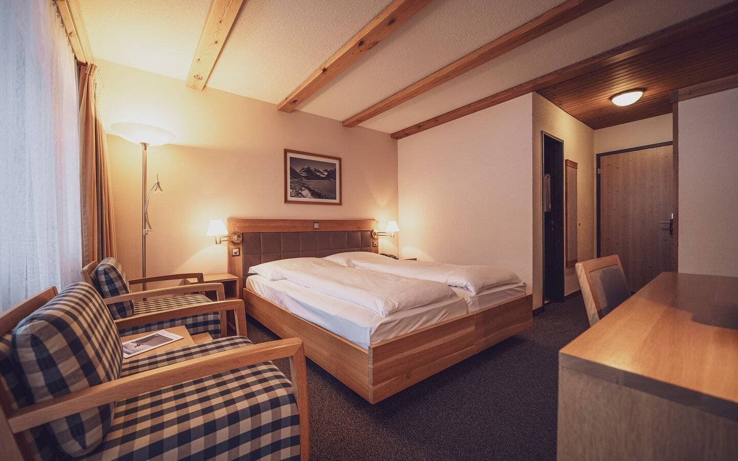 Mountain Plaza Hotel 10