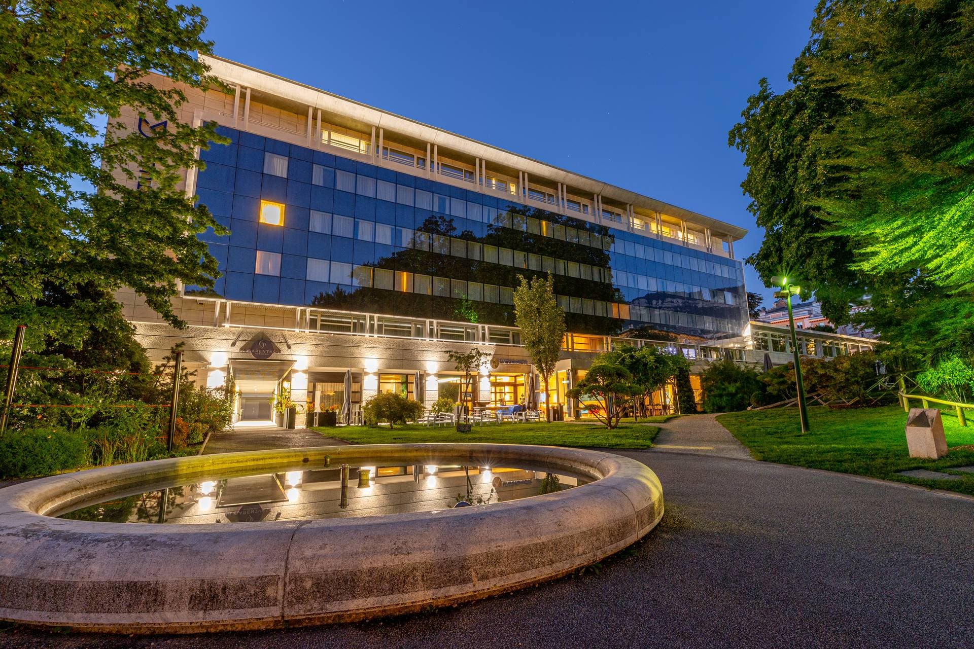 Le Riviera, Hôtel, Restaurant & Spa****  1